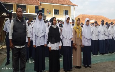 Penyerahan REWARD PPDB